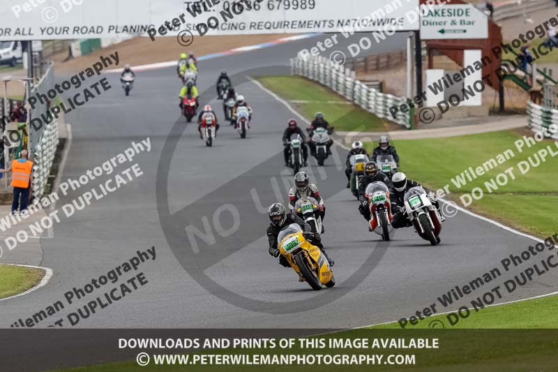 Vintage motorcycle club;eventdigitalimages;mallory park;mallory park trackday photographs;no limits trackdays;peter wileman photography;trackday digital images;trackday photos;vmcc festival 1000 bikes photographs